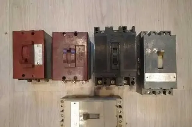 Куплю радио приборы СССР либо платы СССР - частное объявление в Иркутск