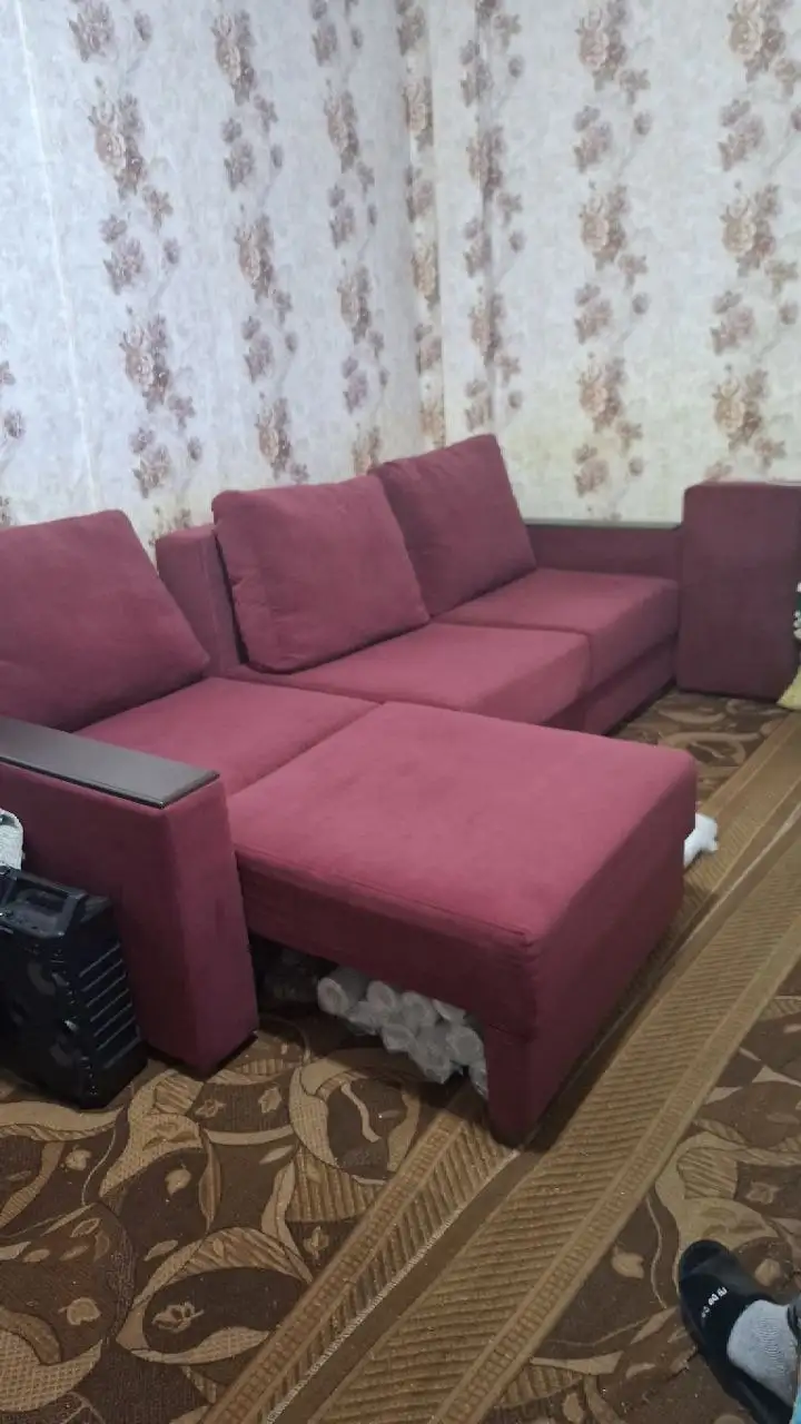 Продам диван срочно самовывоз - Мебель (Для дома и дачи) в Большой Луг