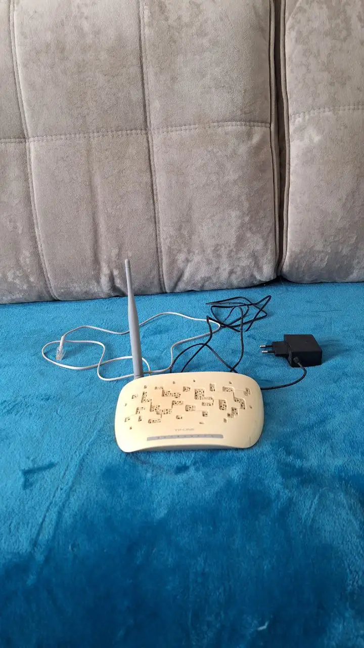 Продам роутер Ростелеком - Сетевое оборудование (Электроника) в Шелехов