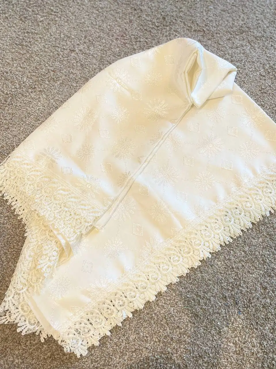 Продам скатерть и детские плечики - Одежда в Баклаши