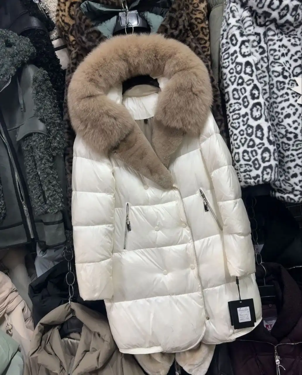 Женская зимняя куртка с натуральным мехом