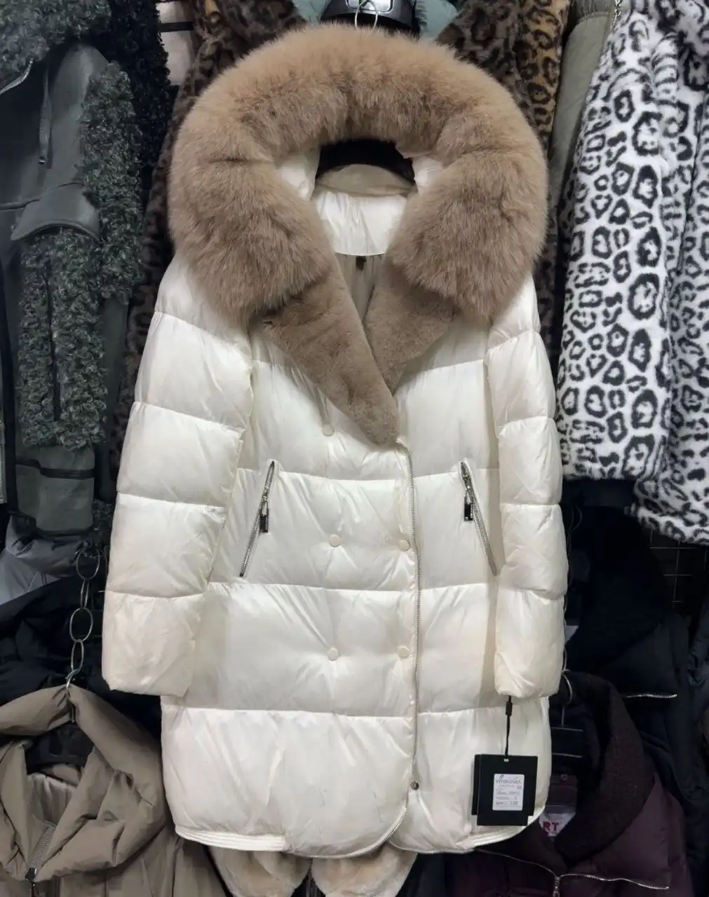 Женская зимняя куртка с натуральным мехом