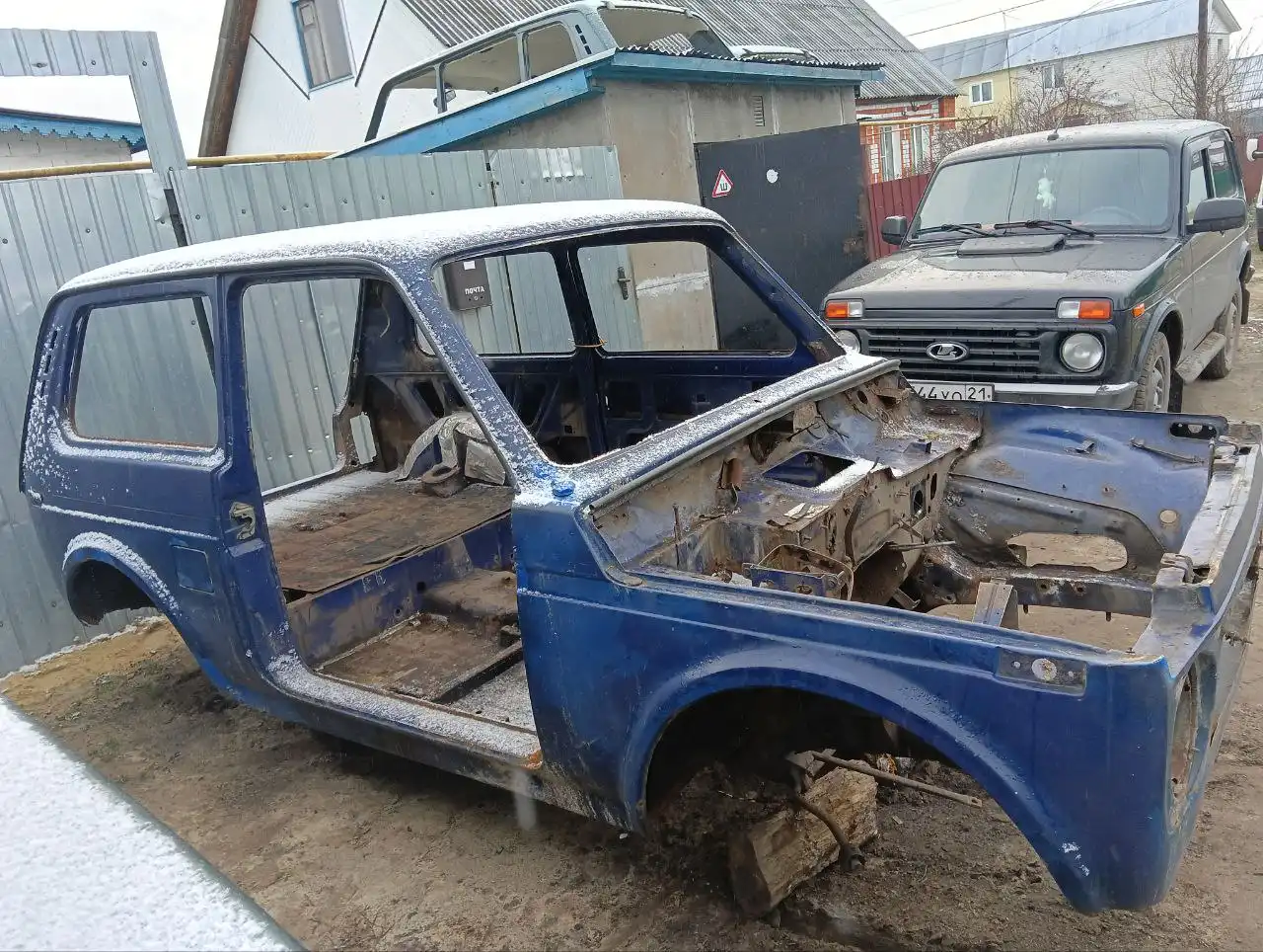 Продам кузов на Ниву 21213