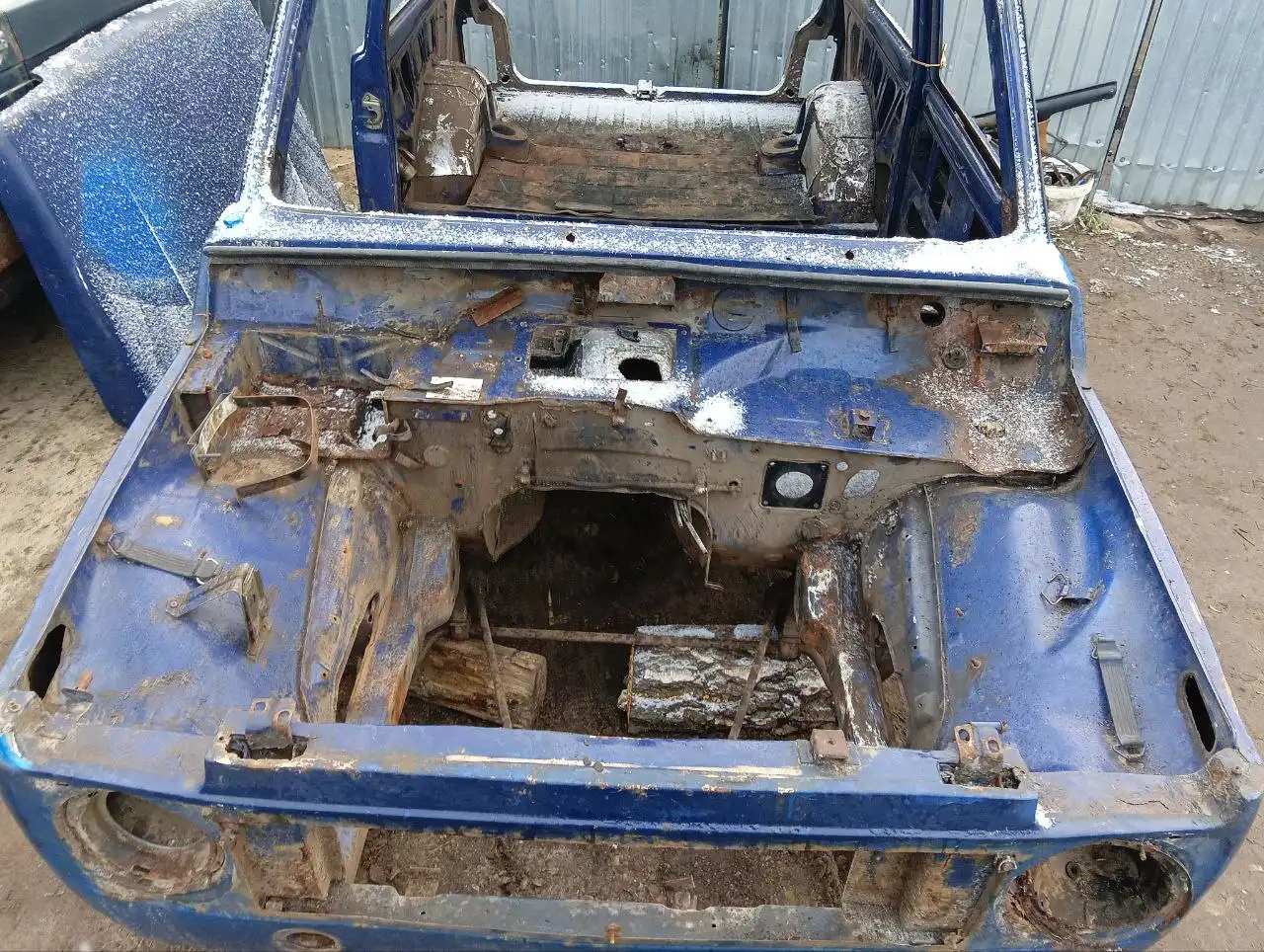 Продам кузов на Ниву 21213