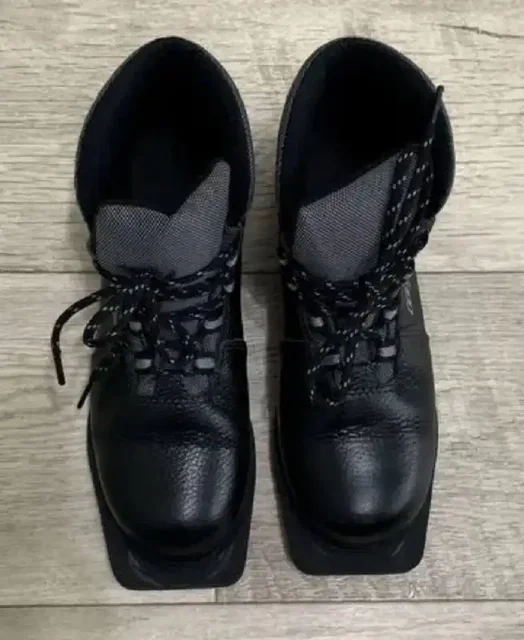 Лыжные ботинки 38 размер - частное объявление в Чебоксары