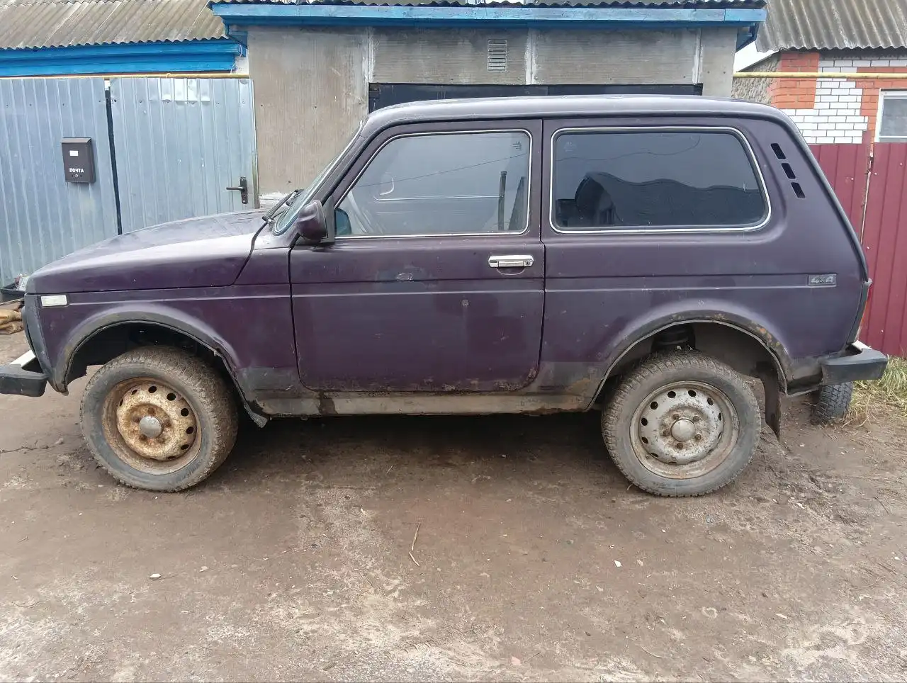 Продажа автомобиля Нива 2000 года - Легковые автомобили (Авто) в Чебоксары