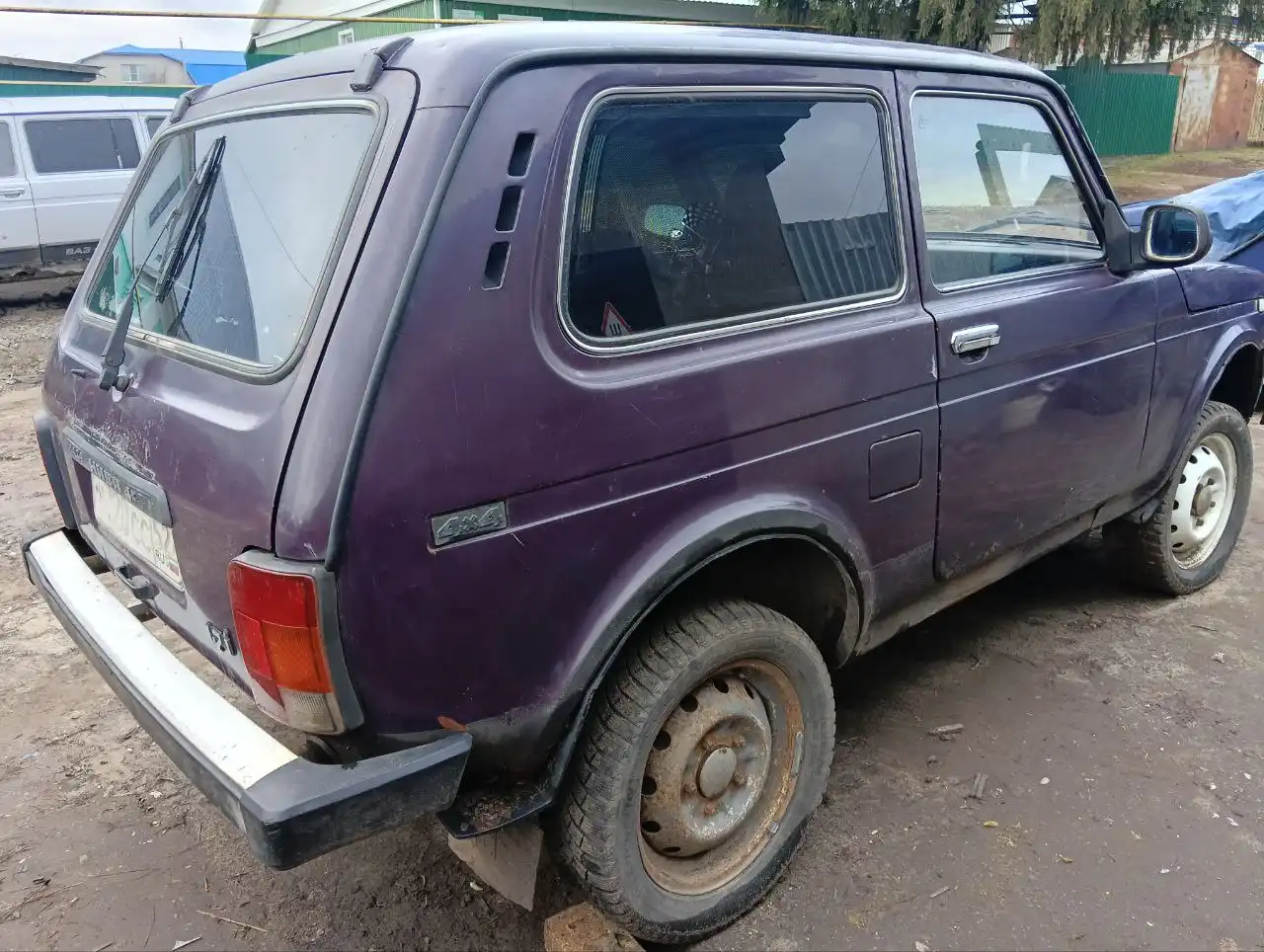 Продажа автомобиля Нива 2000 года - Легковые автомобили (Авто) в Чебоксары