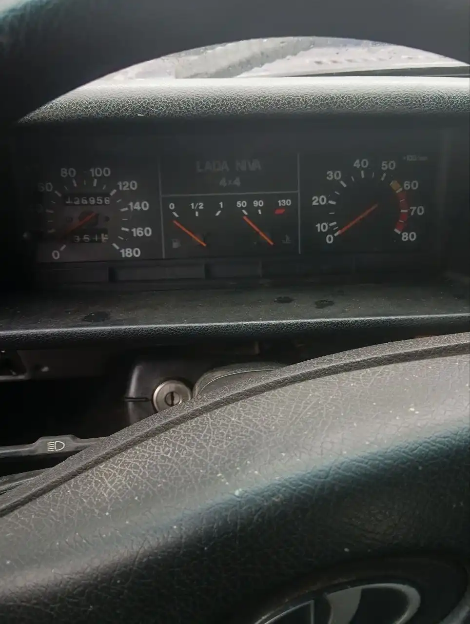 Продажа автомобиля Нива 2000 года - Легковые автомобили (Авто) в Чебоксары