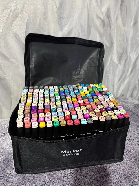 Продам маркеры для скетчинга, в наборе 204шт - Хобби и отдых в Владивосток