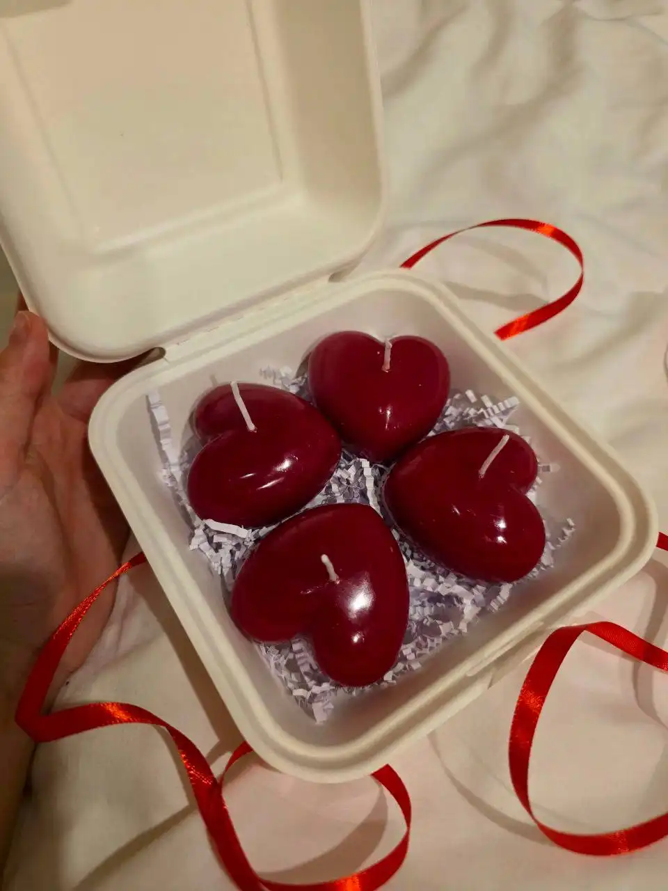 Свечи-десерты и горящие сердца ко Дню влюбленных