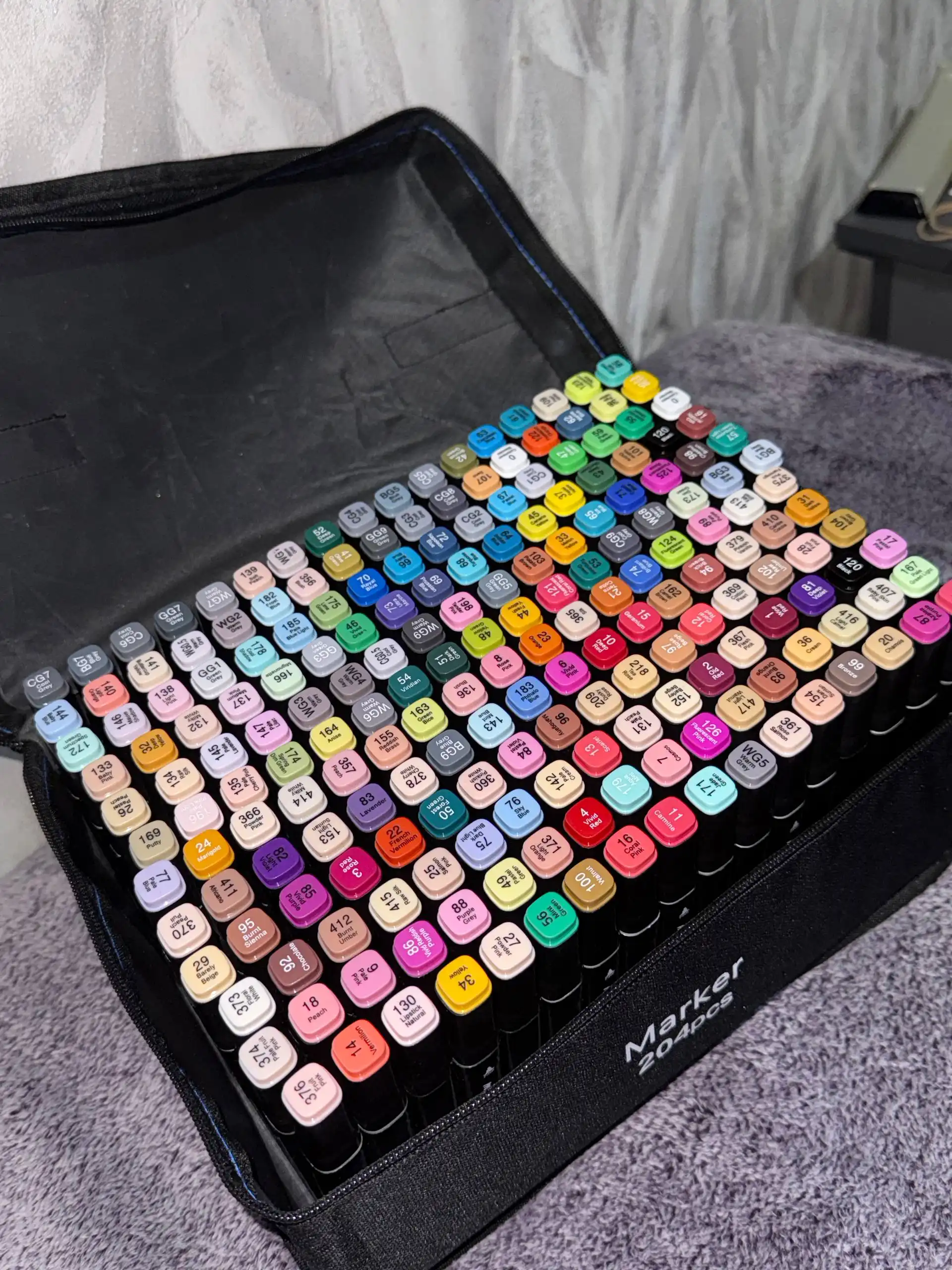 Продам маркеры для скетчинга, набор 204шт