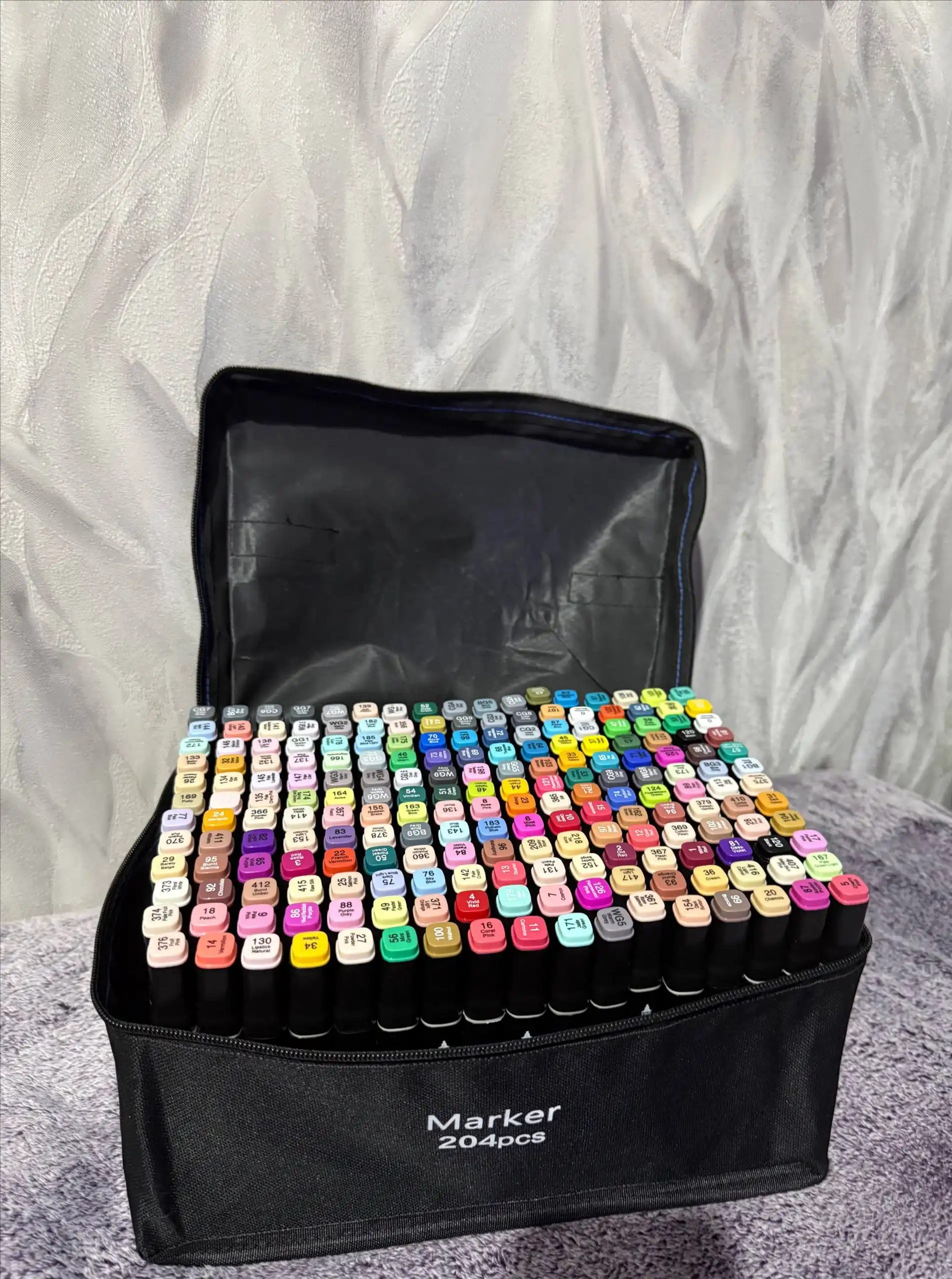 Продам маркеры для скетчинга, набор 204шт