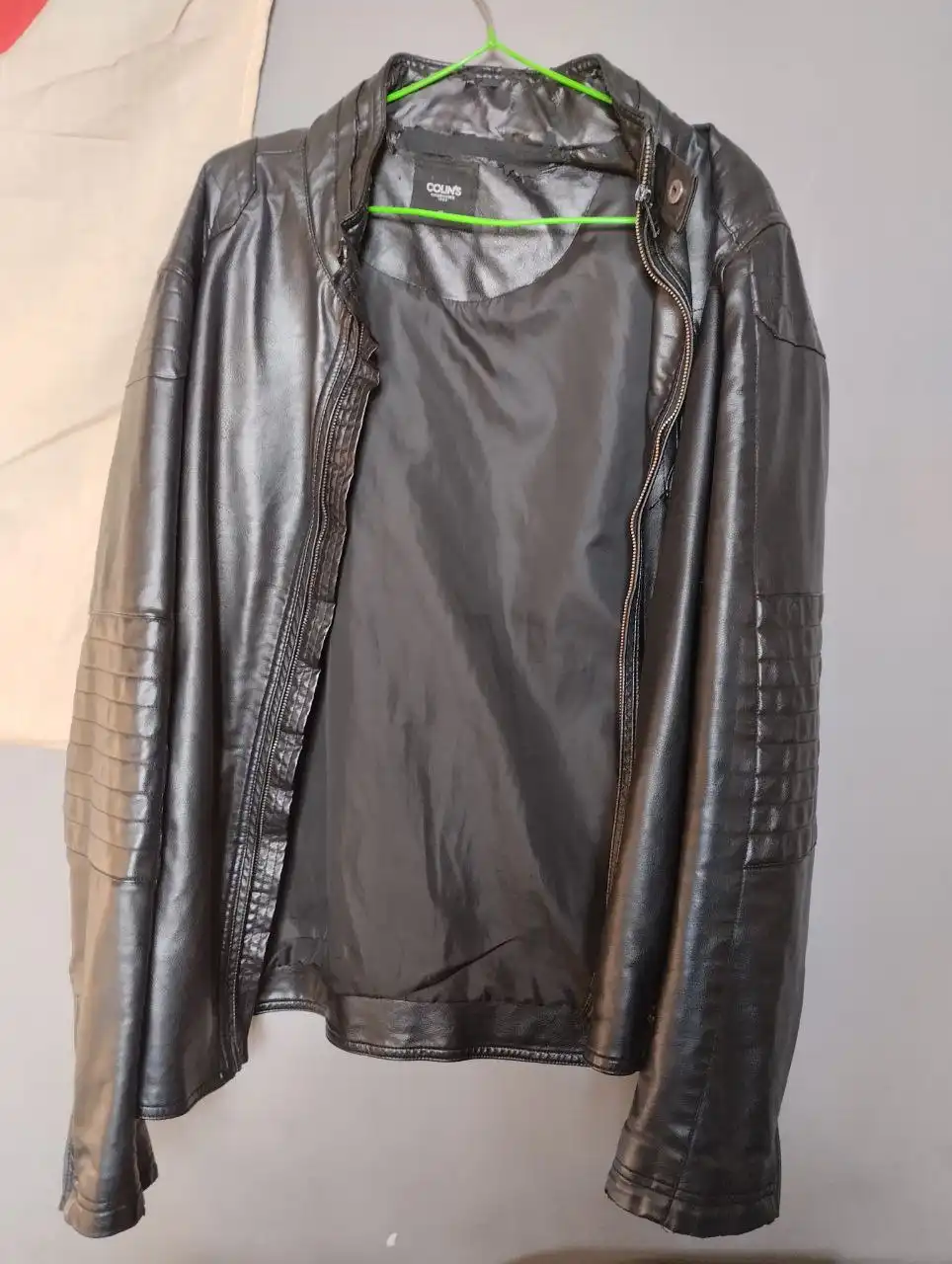 Мужская кожанка размер 54