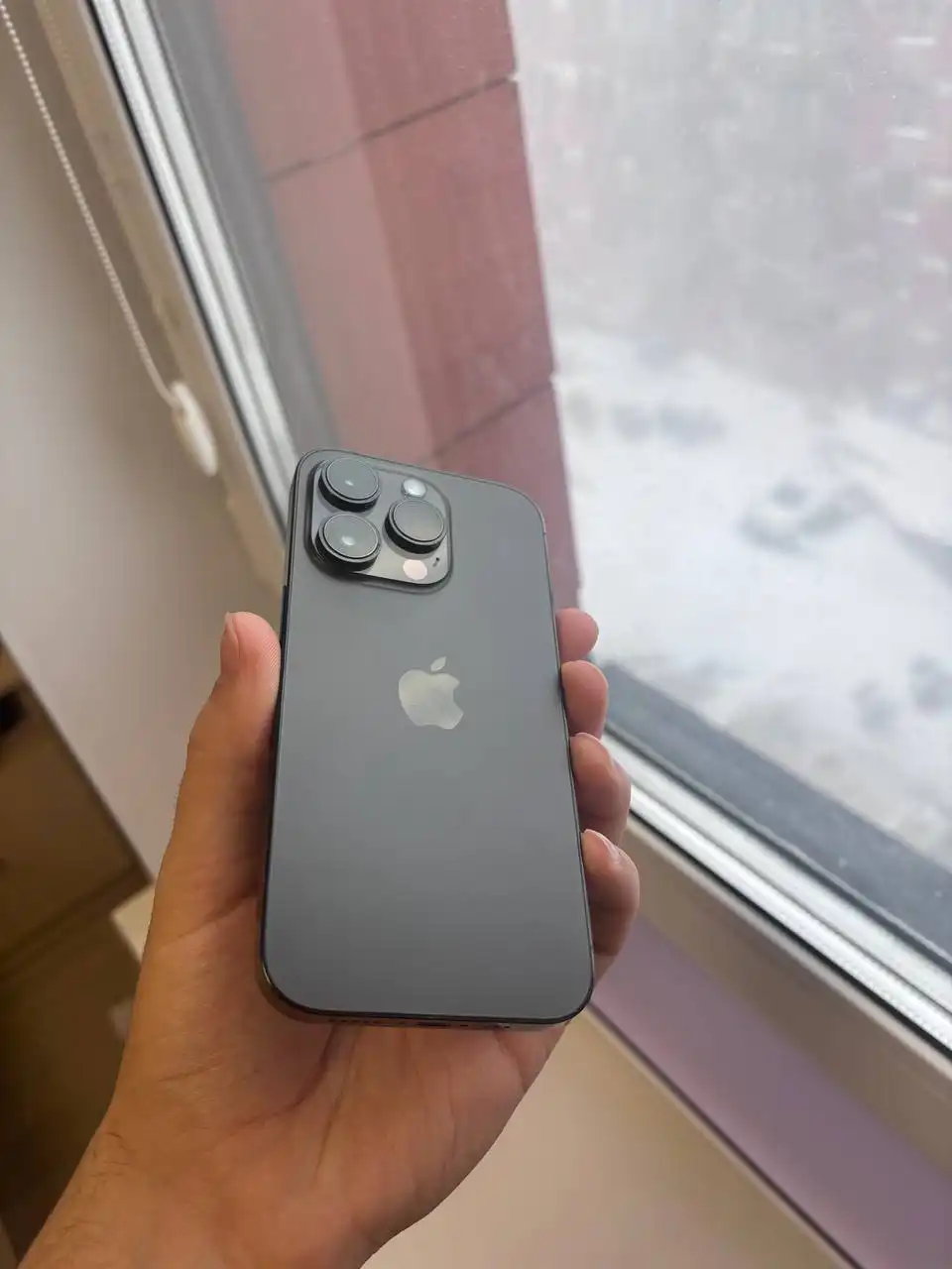 iPhone 14 Pro 256GB Space Black в хорошем состоянии с аксессуарами - Смартфоны (Электроника) в Владивосток