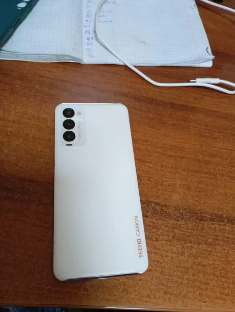 Продам телефон в отличном состоянии - Электроника в Владивосток