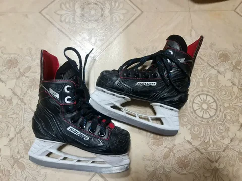 Хоккейные коньки Bauer - Туризм и рыбалка в Владивосток