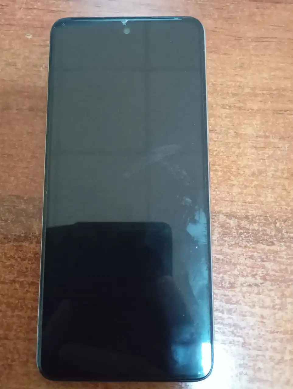 Продажа спецкостюмов, смарт-часов и телефона - Барахолка в Владивосток