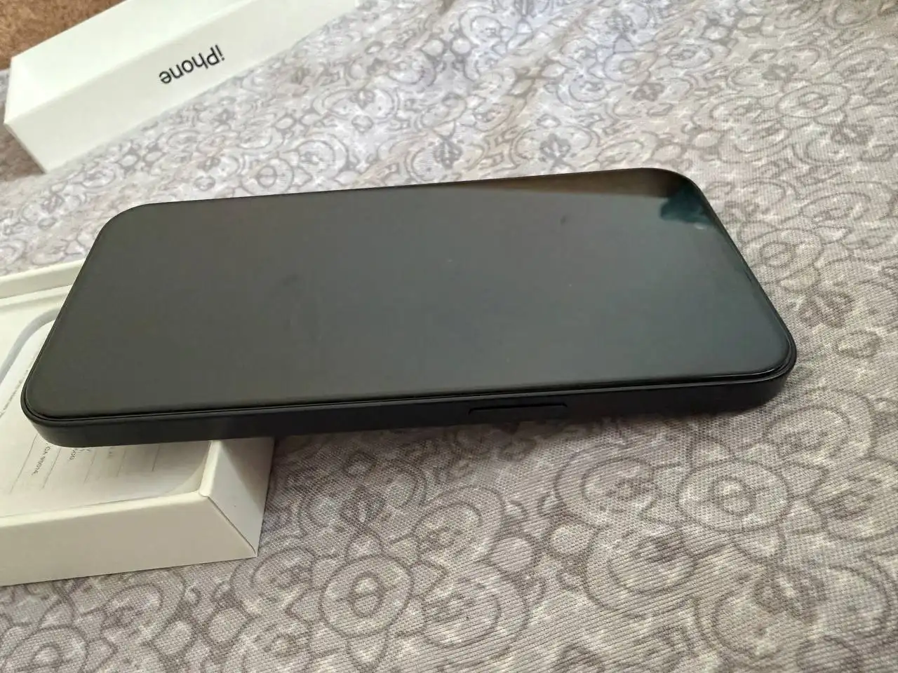 Продажа iPhone 13 в отличном состоянии - Смартфоны (Электроника) в Владивосток