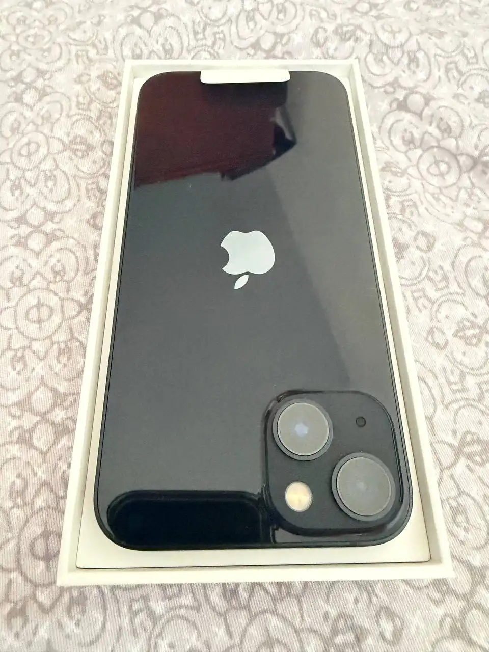 Продажа iPhone 13 в отличном состоянии - Смартфоны (Электроника) в Владивосток