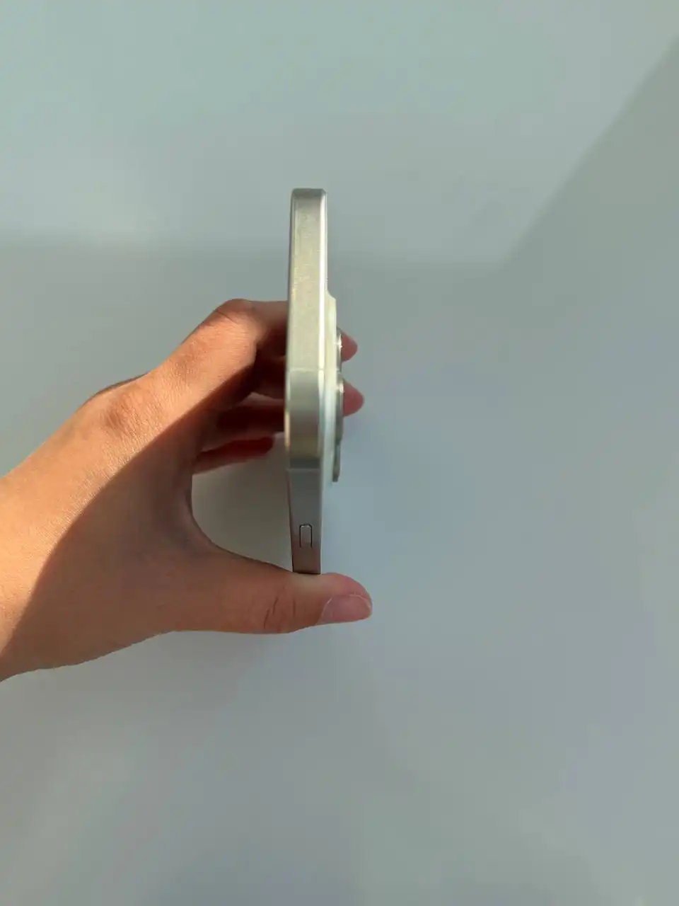 Продам iPhone 15 Pro в идеальном состоянии - Смартфоны (Электроника) в Владивосток