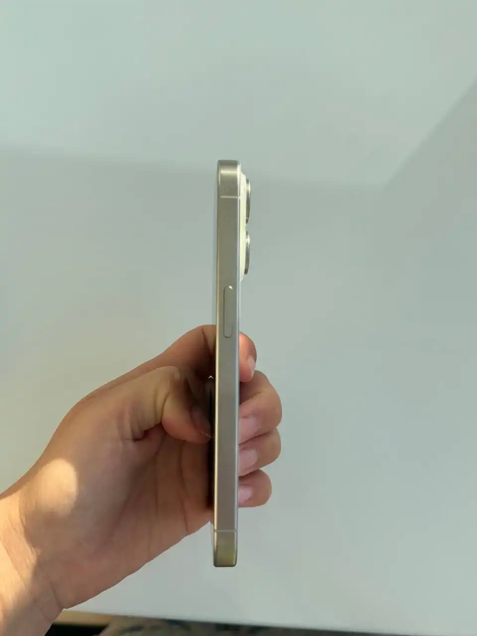 Продам iPhone 15 Pro в идеальном состоянии - Смартфоны (Электроника) в Владивосток