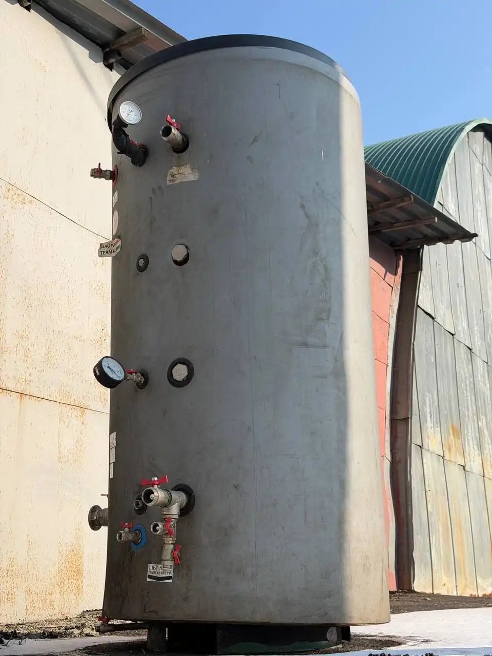 Продажа буферного накопителя Hajdu 850 л - Барахолка в Владивосток