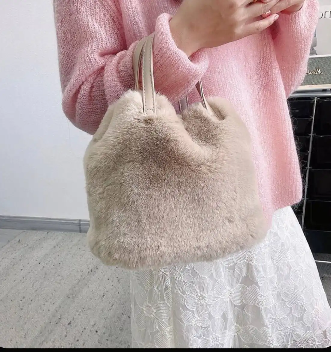 Продам новую меховую сумочку - Барахолка в Владивосток