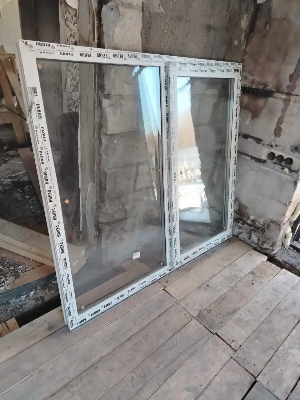 Продам пластиковое окно ПВХ Rehau 70 одностворчатое - Окна (Для дома и дачи) в Барабаш