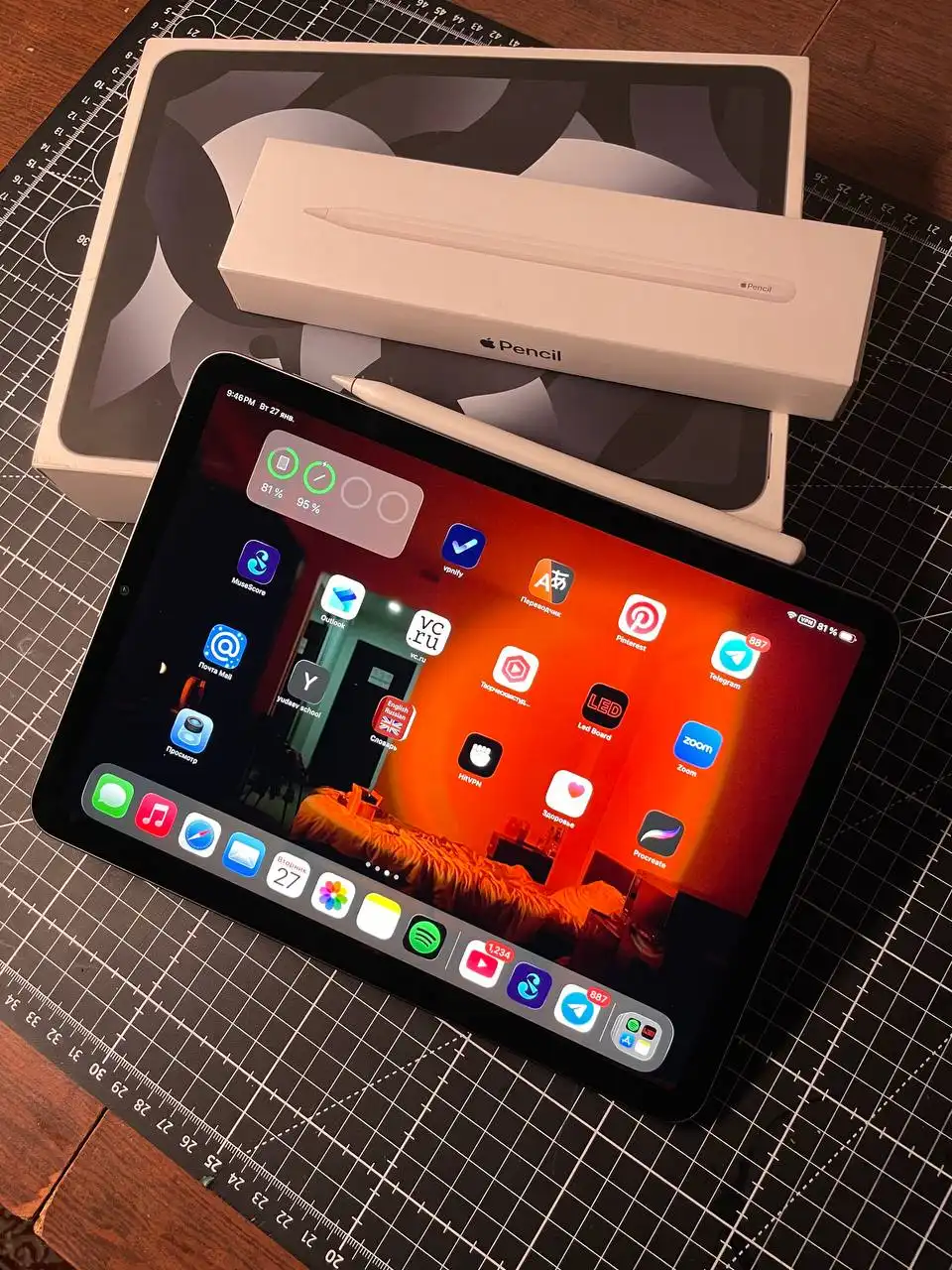 iPad Air 2022 64GB M1 с оригинальным стилусом - Планшеты (Электроника) в Владивосток