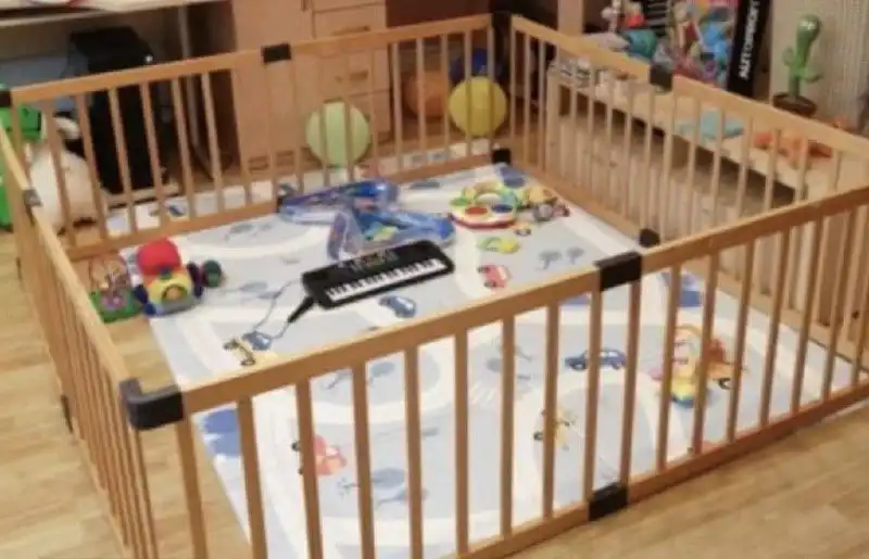 Продам деревянный манеж производства Япония - Манежи (Товары для детей) в Владивосток