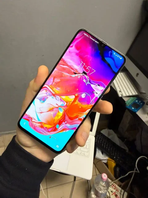 Samsung Galaxy A70 128 ГБ - Смартфоны в Владивосток