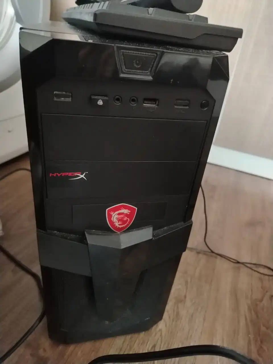 Продам товар на второй речке - Барахолка в Владивосток