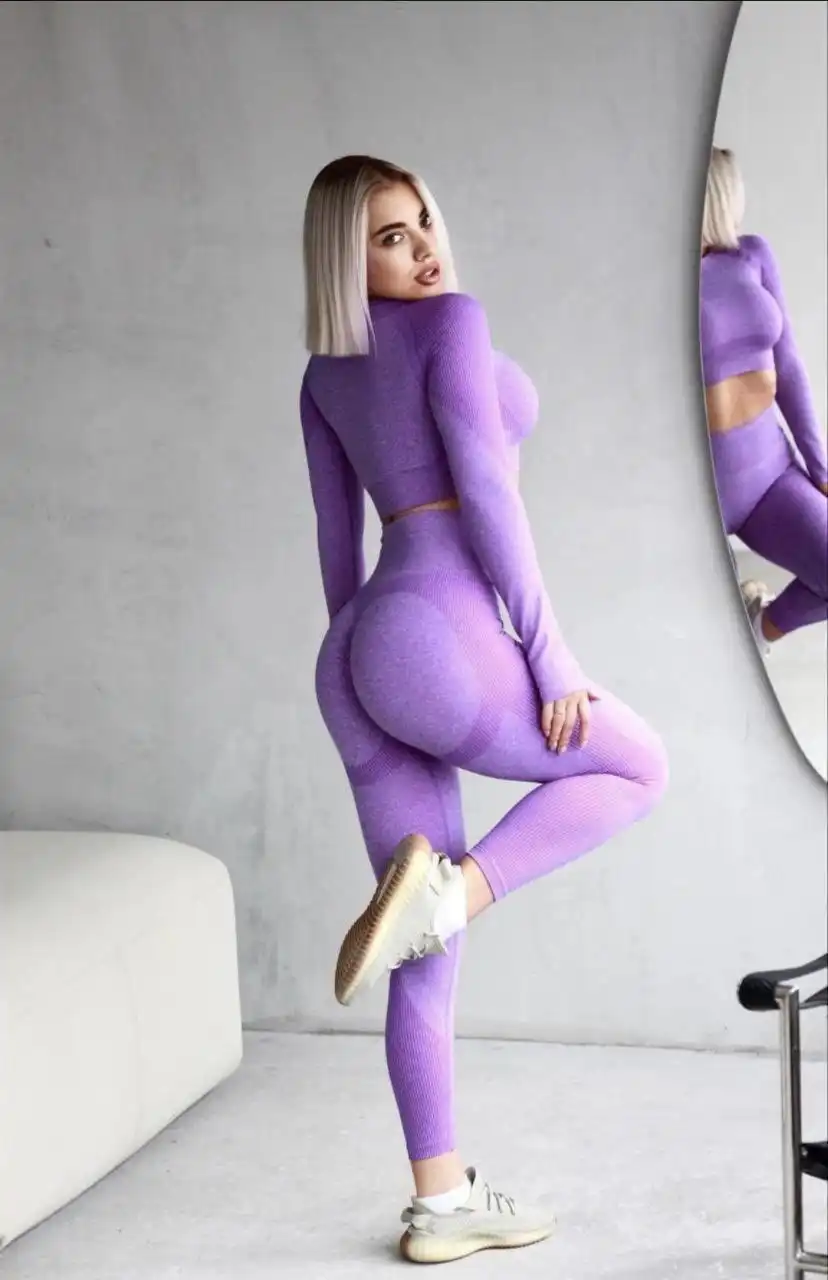 Спортивный костюм новый 42-44р - Спортивная одежда (Одежда) в Владивосток