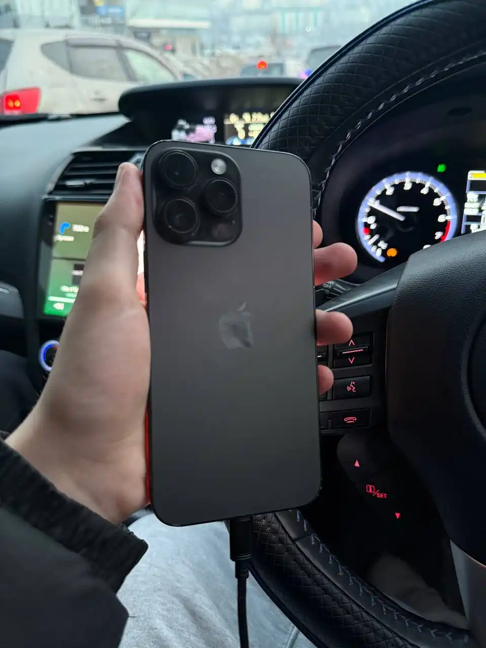 iPhone 14 Pro Max 128 ГБ с разбитым стеклом - Смартфоны и телефоны (Электроника) в Владивосток