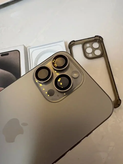 Продам IPhone 15 pro max 256 GB в идеальном состоянии - Смартфоны в Владивосток