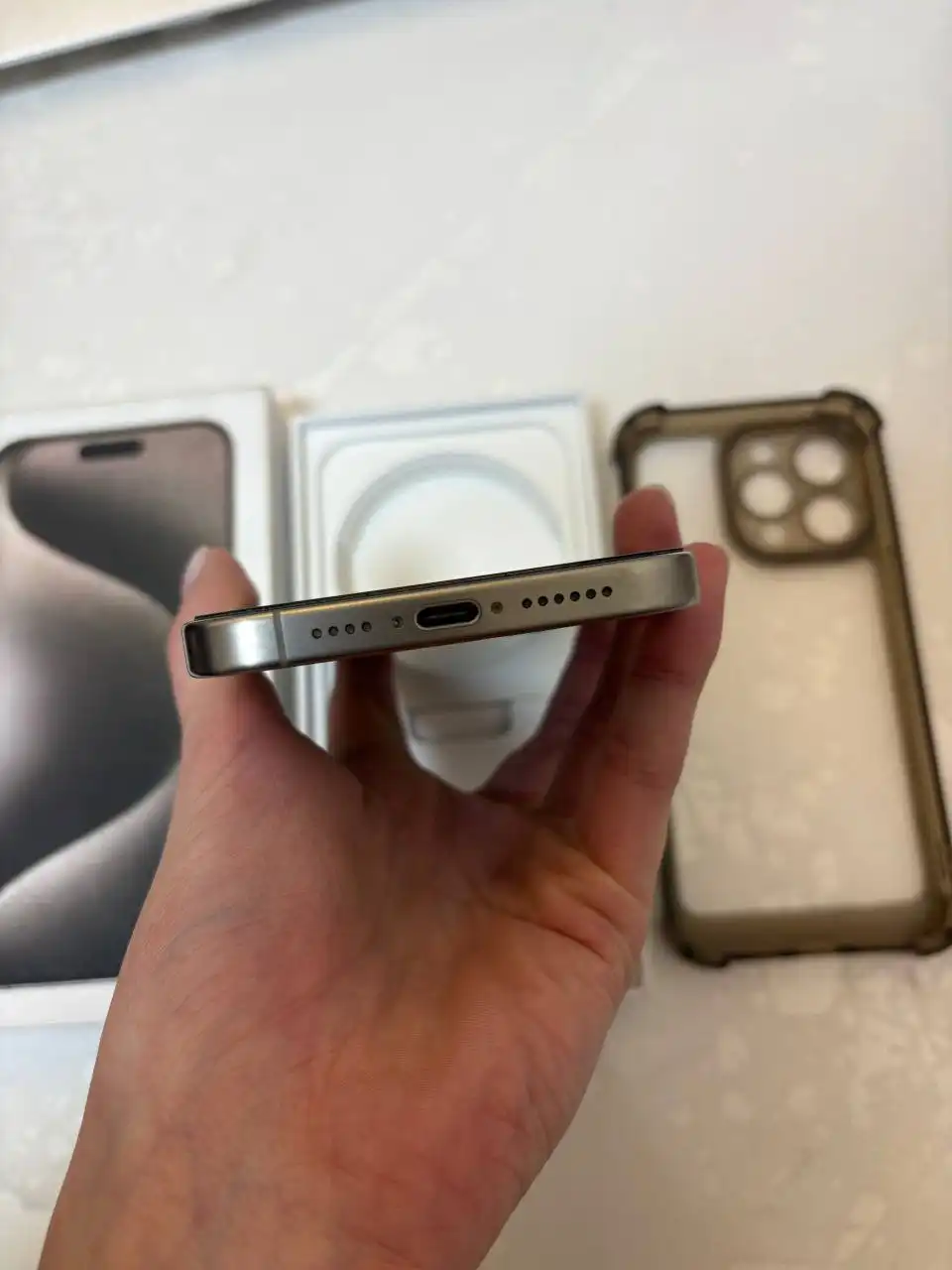 Продам IPhone 15 pro max 256 GB в идеальном состоянии - Смартфоны (Электроника) в Владивосток