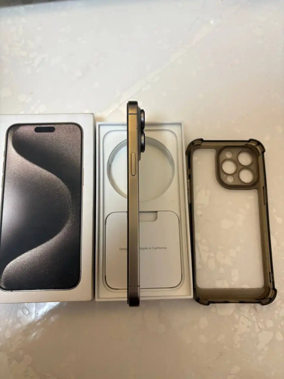 Продам IPhone 15 pro max 256 GB в идеальном состоянии - Смартфоны (Электроника) в Владивосток