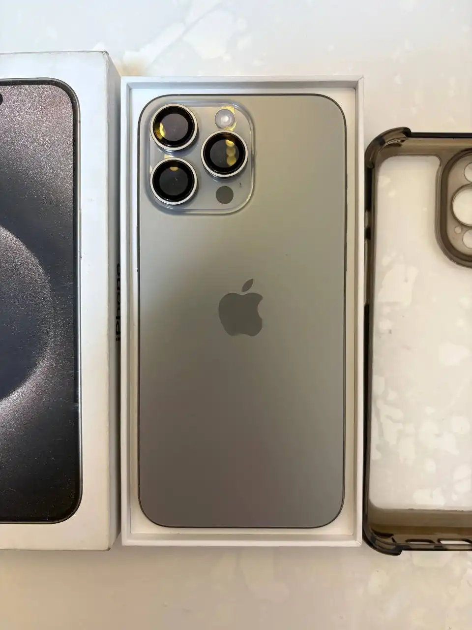 Продам IPhone 15 pro max 256 GB в идеальном состоянии - Смартфоны (Электроника) в Владивосток