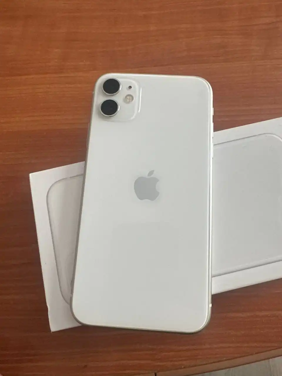 Продам iPhone 11 белый 128 ГБ - Смартфоны (Электроника) в Владивосток