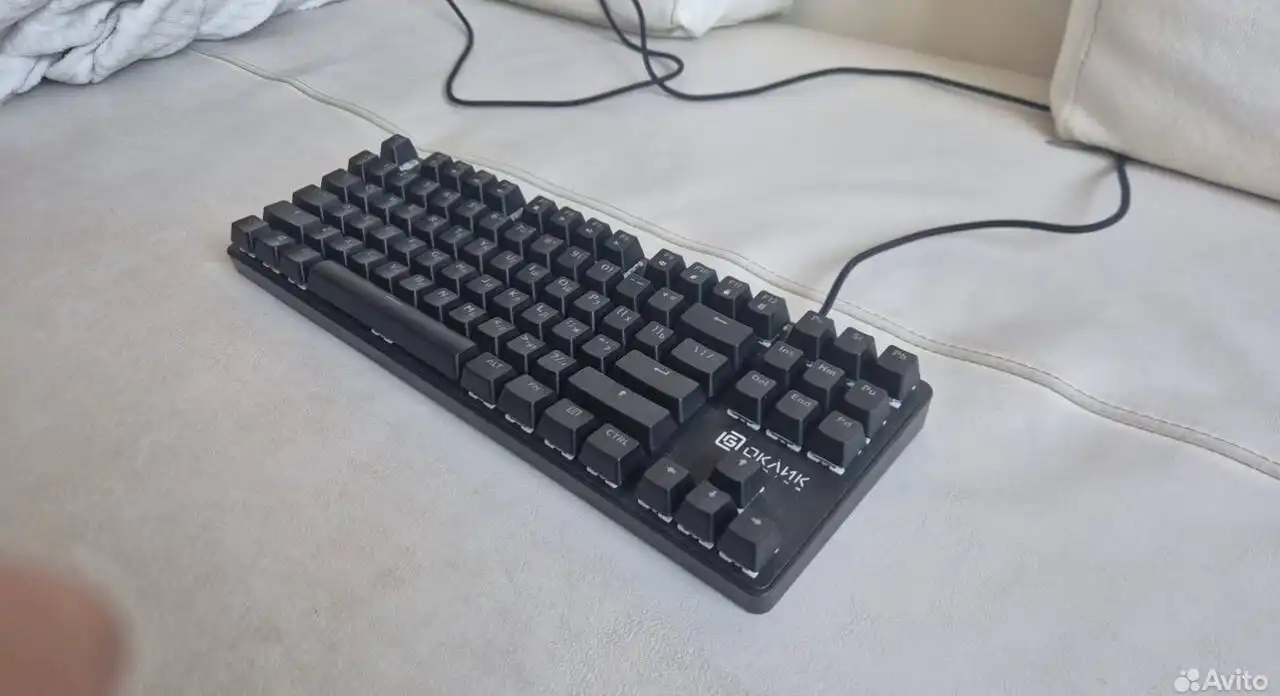 Механическая клавиатура с подсветкой - Клавиатуры (Электроника) в Владивосток