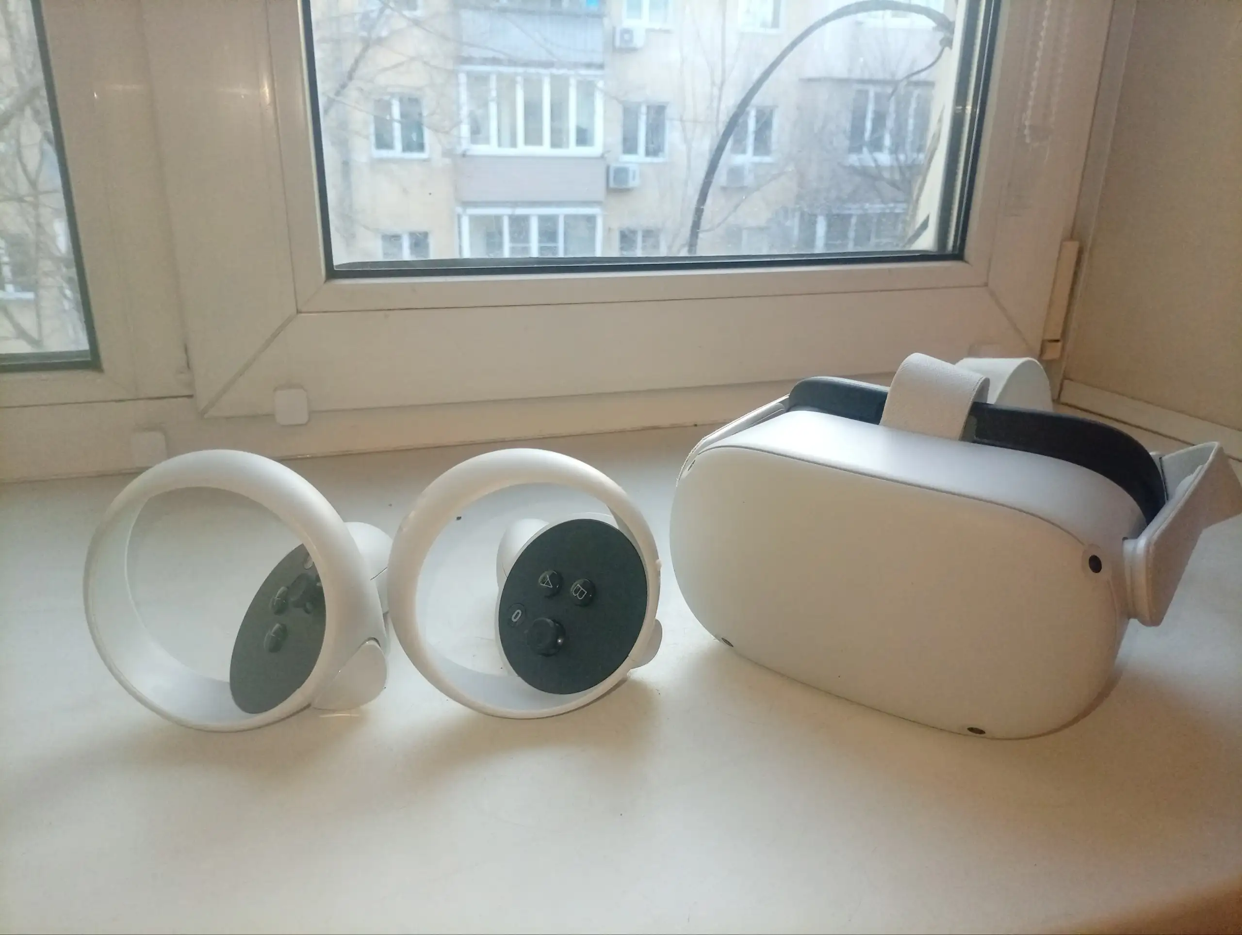 VR шлем Oculus Quest 2 128 ГБ - VR-шлемы (Электроника) в Владивосток