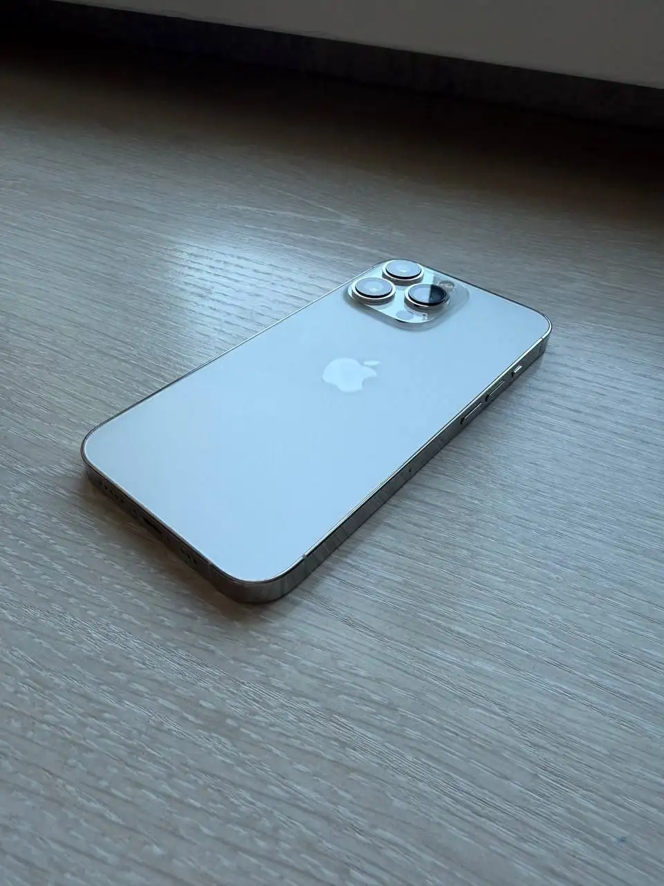 Продам iPhone 13 Pro 128GB белый - Смартфоны (Электроника) в Владивосток