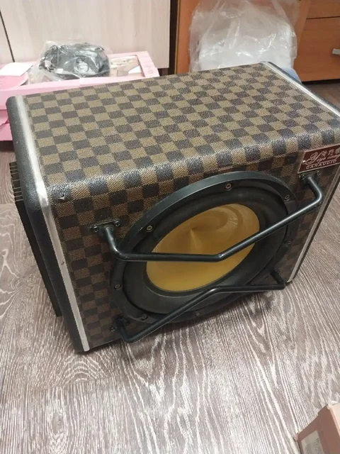 Продажа магнитолы на Android, активного саба и колес в сборе - Кондитерские изделия в Артем