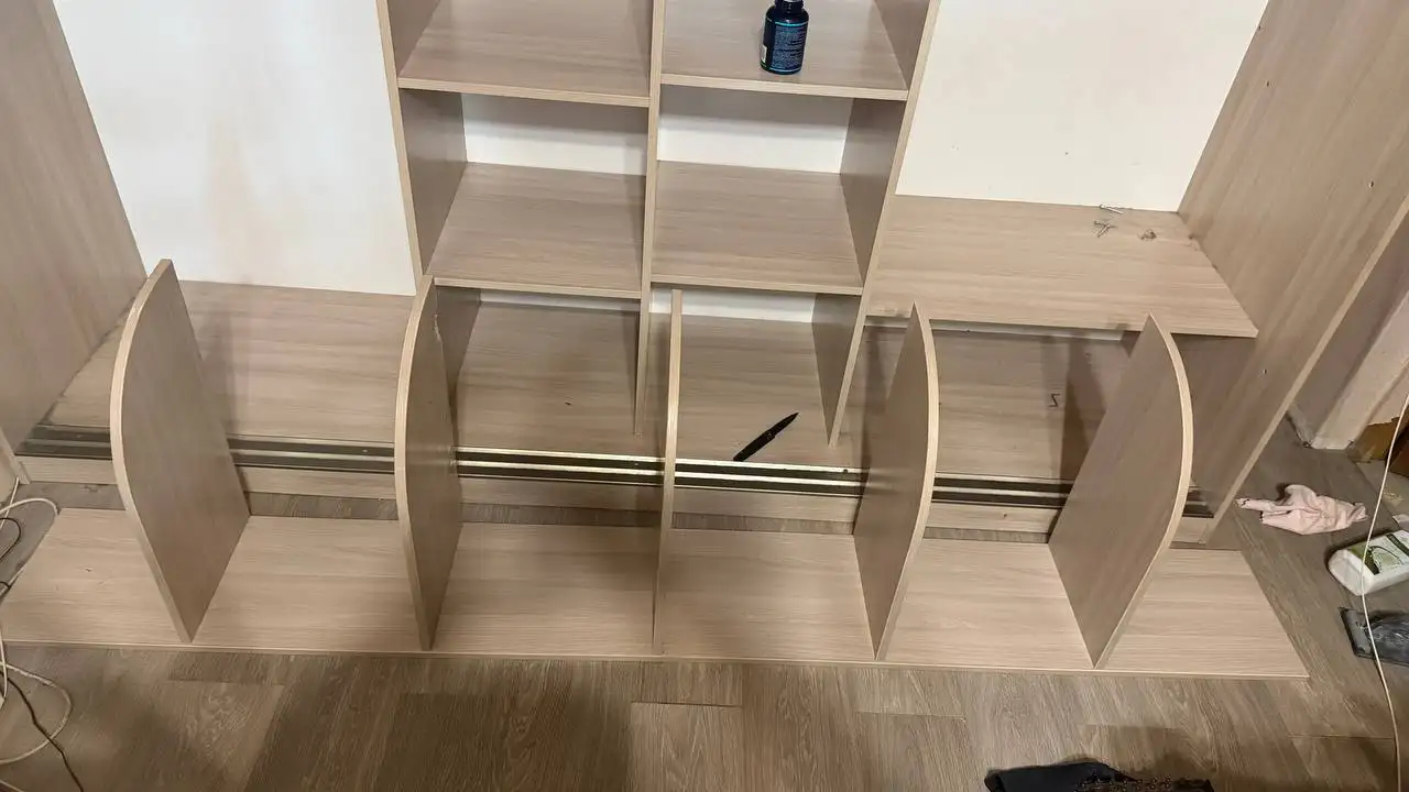 Продам полку к шкафу б/у - Мебель (Барахолка) в Владивосток