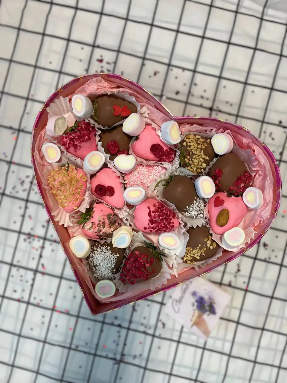 Наборы клубники в шоколаде к празднику - Продукты питания (Барахолка) в Владивосток