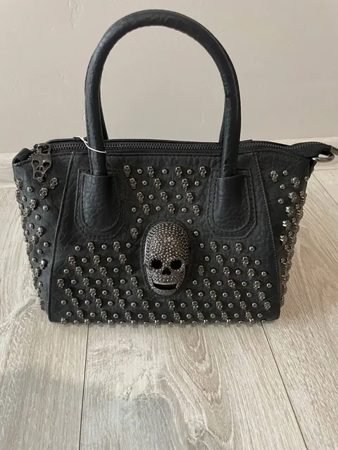 Сумка новая кожа натуральная - Шорты в Владивосток