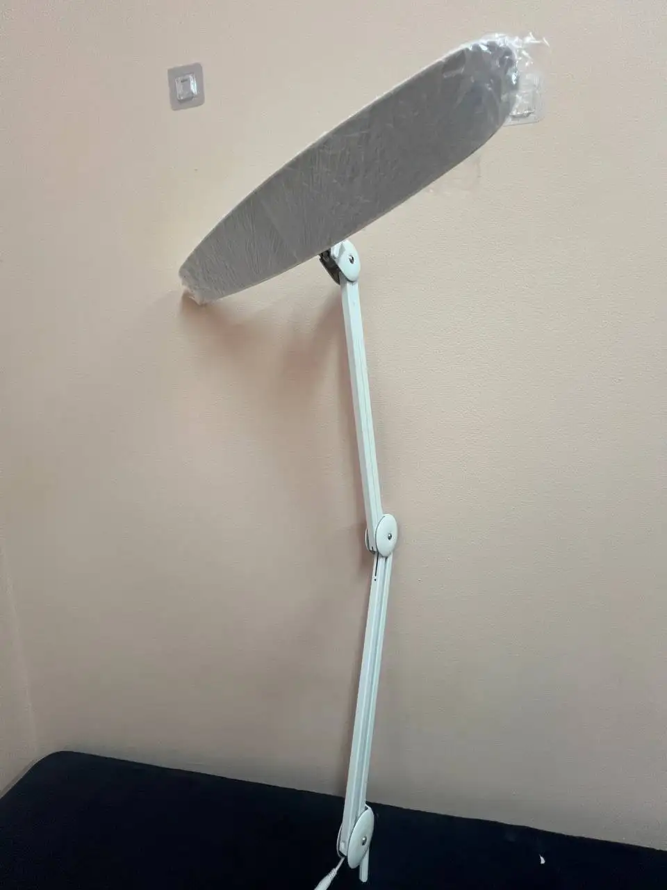 Лампа для наращивания ресниц и маникюра с регулировкой яркости - Барахолка в Владивосток