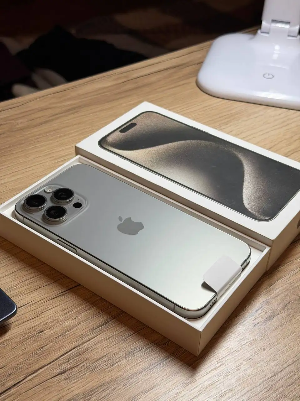 Продам iPhone 15 Pro Max 256GB в идеальном состоянии - Смартфоны (Электроника) в Владивосток