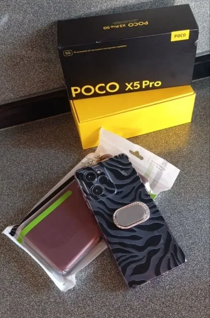 Продам POCO X5 Pro 5G 256 Гб в идеальном состоянии - Смартфоны и часы в Владивосток
