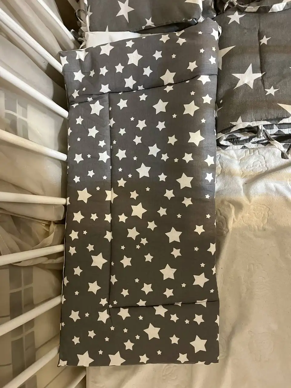 Продажа детской кроватки с пеленальным столиком - Барахолка в Владивосток